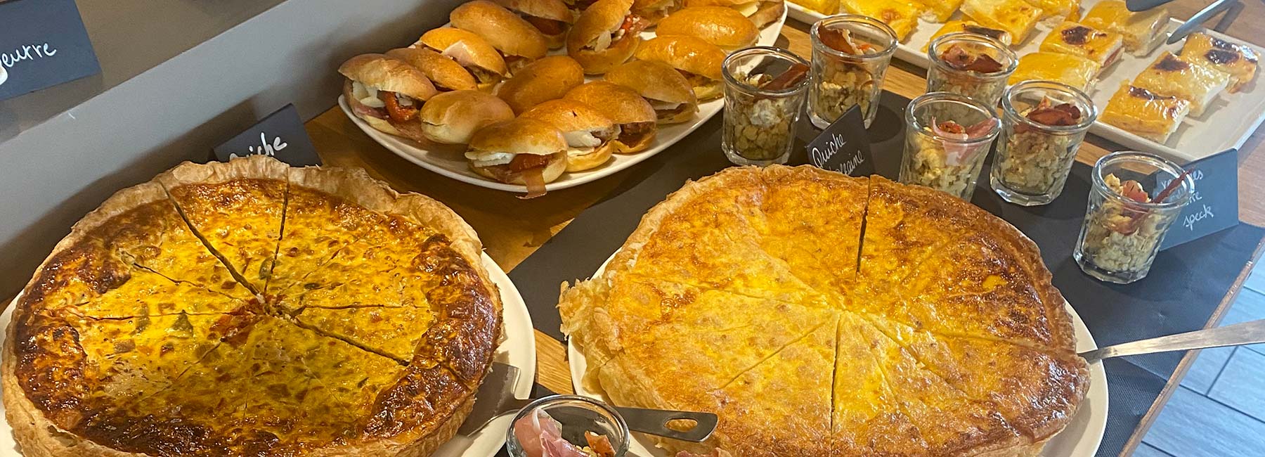 plat-1 Buffet du restaurant 3B